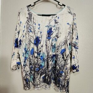Zozo Top Women's Size XL Linen Blend Shirt Flower Art